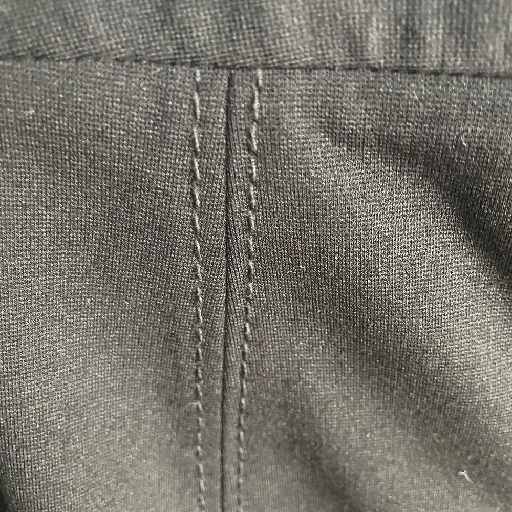 🌸Talbots Refined Ponte Pencil Skirt in Black, Size 16 - Picture 6 of 10